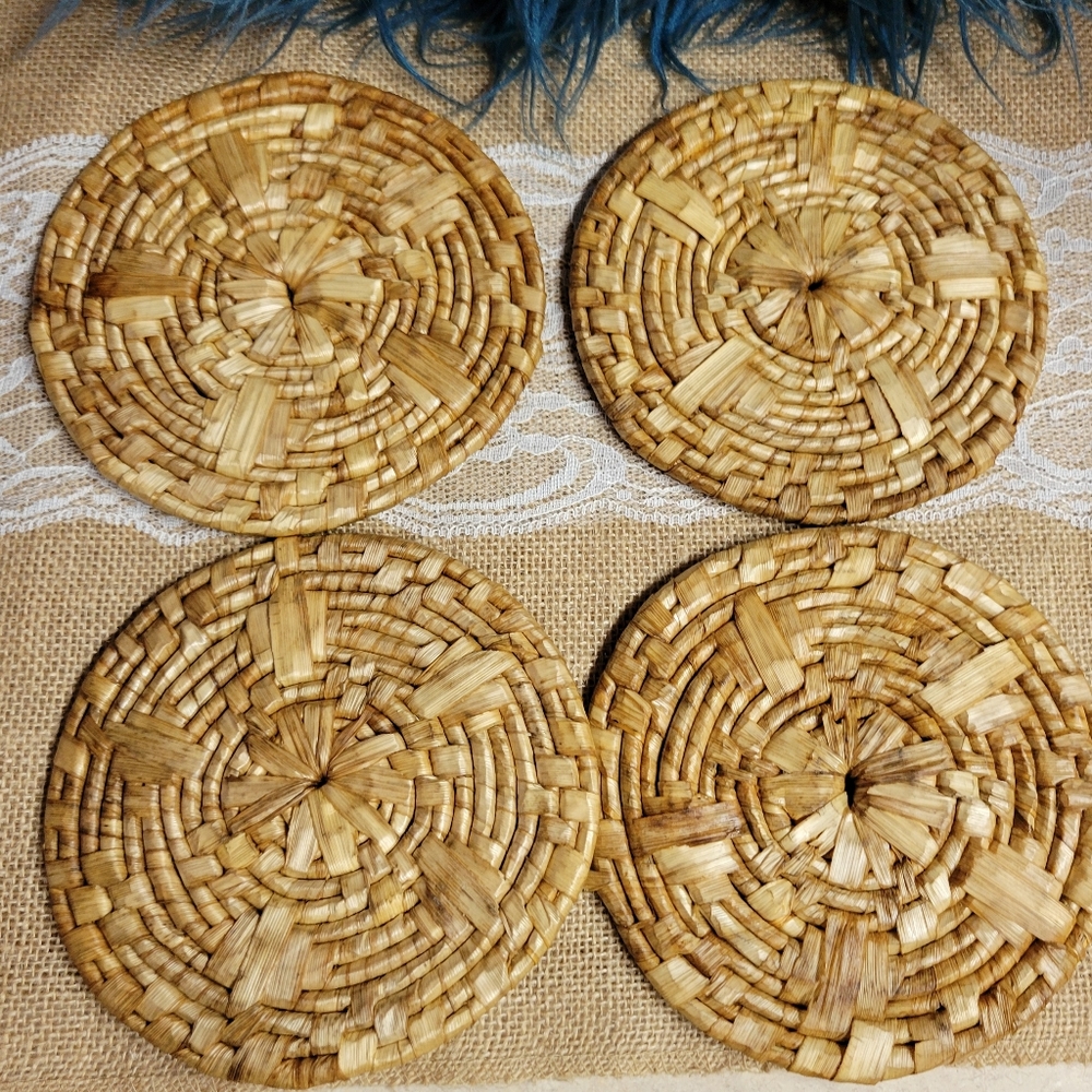 Vintage rattan lot of 4 trivets these are vintage condition still  good